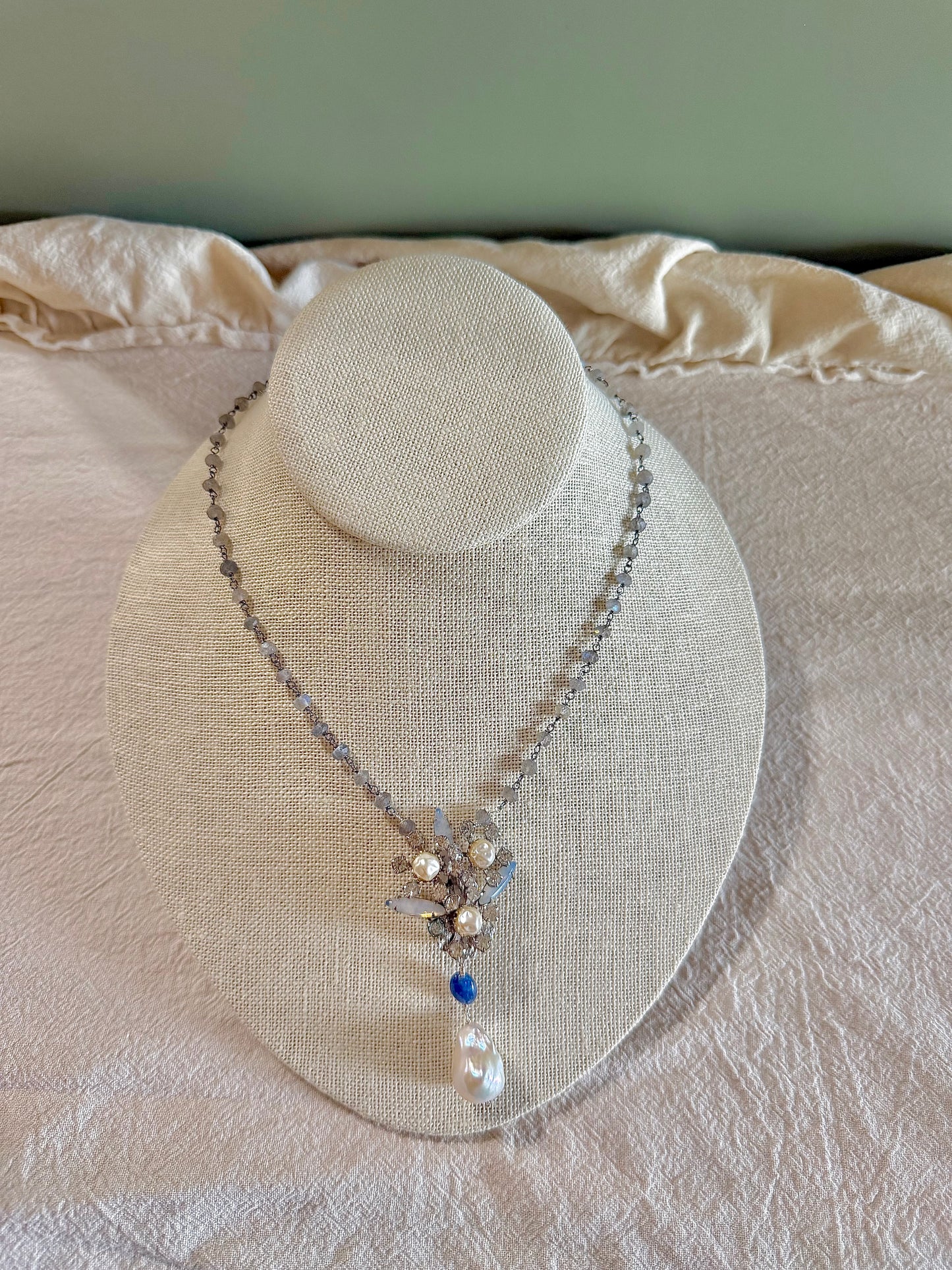 Gatsby Pendant Necklace